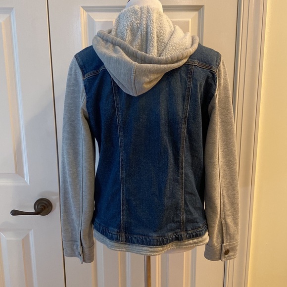 Jean jacket - Picture 3 of 5